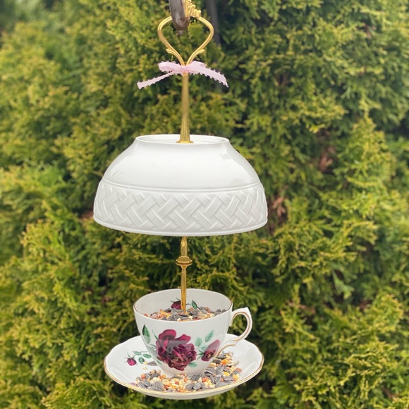 Tea Cup Birdfeeder, Garden Ornament, Mother’s Day Gift - Picture 12 of 12